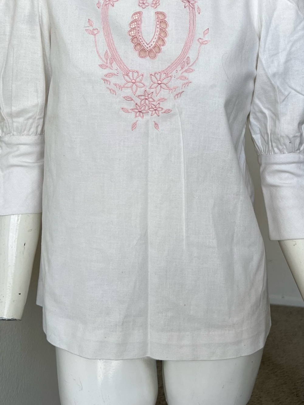 VINTAGE LINEN BLOUSE, EMBROIDERED BEAUTIFUL - Puff Sleeve Blouse - Picture 16 of 16